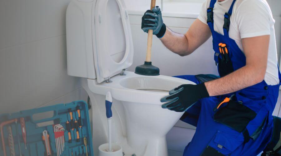 Expert burst pipe repair services in Otterbein, IN